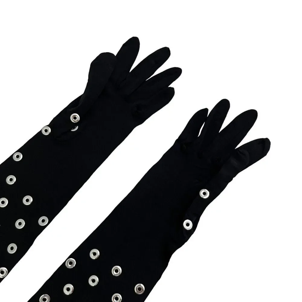 ALAÏA Eyelet Gloves in Noir & Argent‎